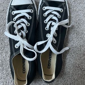 Black converse size 8.5W